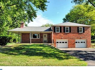 371 Maple St, Warminster, PA 18974