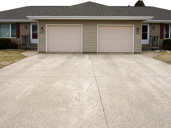 420 N Park Rd, Algoma, WI 54201