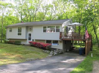 6 Mary Butler Dr, Waterford, CT 06385