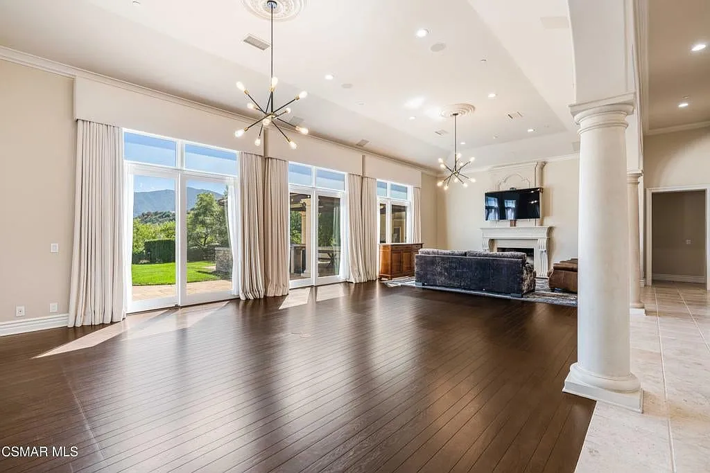 4 bed, 4.5 bath, 5301 sqft, $25,000 — Photo 4