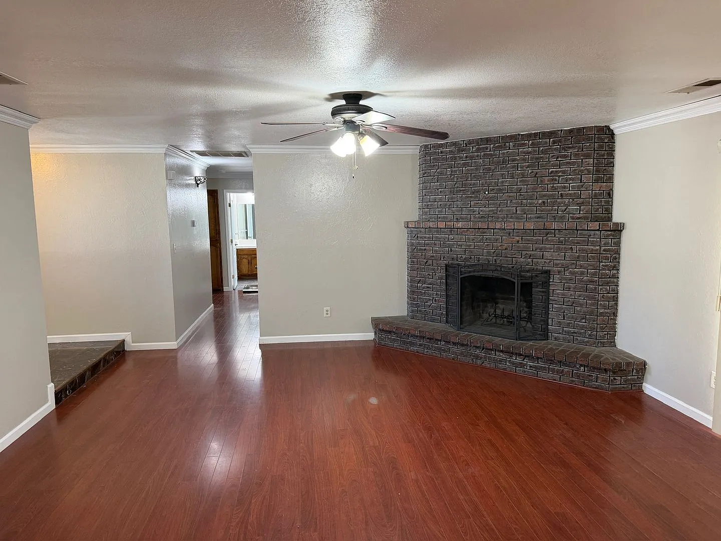 109 E Kennedy St - 3 Bedroom 2 Bath - Tulare — Photo 3