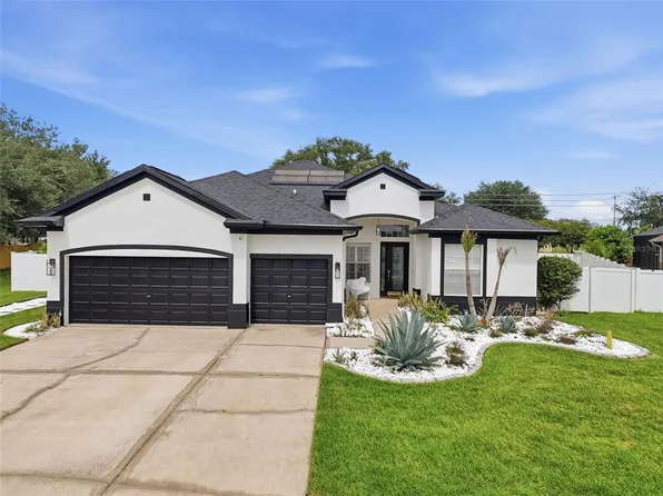 23051 Eagles Watch Dr, Land O Lakes, FL 34639