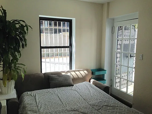 Rented by Voro New York | media 12