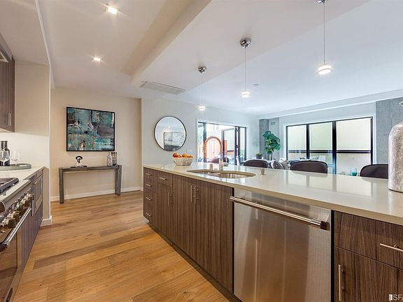 3rd image of 1731 Powell St #205