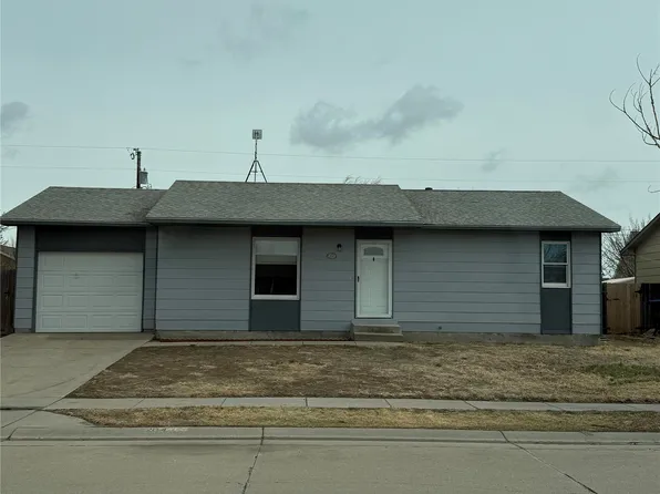 204 Oldweiler Dr, Holcomb, KS 67851