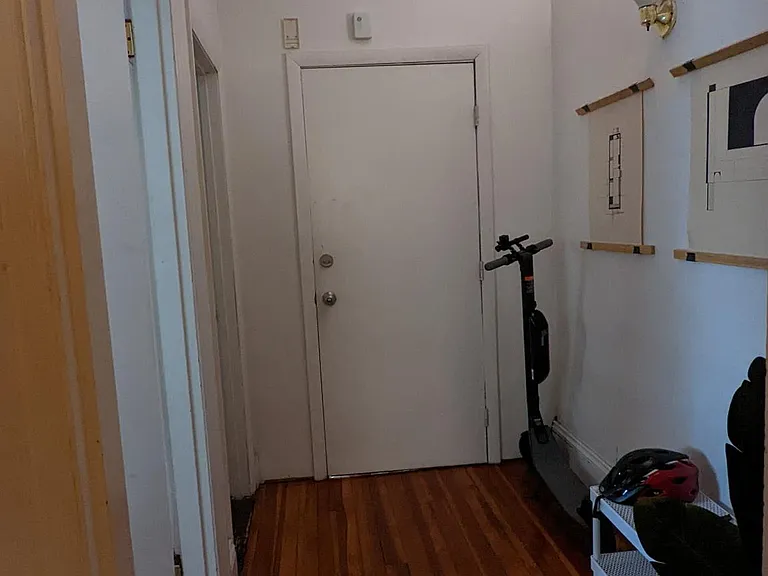 264 Gano St #1R — Photo 9