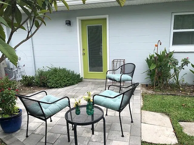 1 bed, 400 sqft, $1,400 — Photo 3