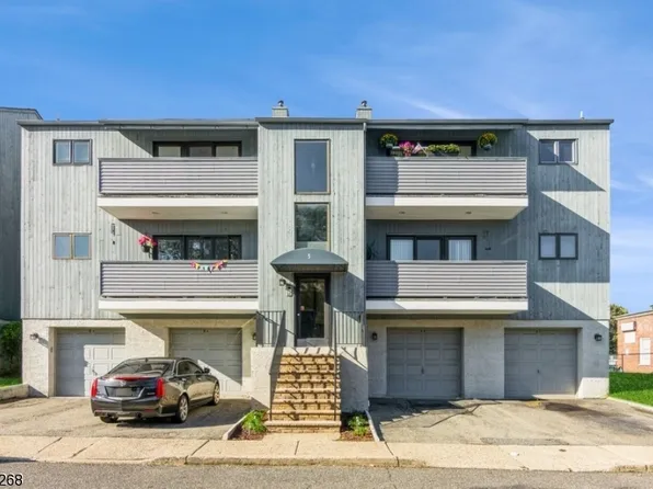 5 Domessina Ln #E-3, Caldwell Boro Twp., NJ 07006
