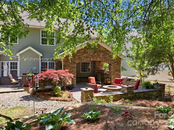 5009 Magna Ln, Indian Trail, NC 28079