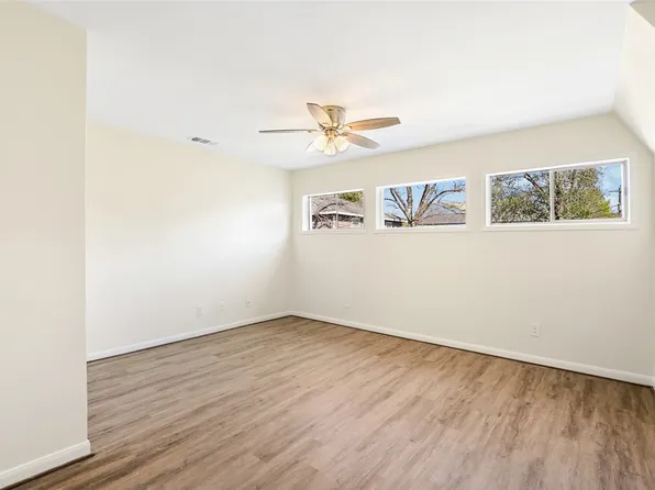 1011 W 10th St APT 3, Houston, TX 77008