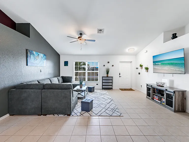 1218 SW 20th Ave — Photo 13