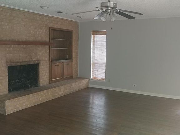 5th image of 2401 Bowling Green St