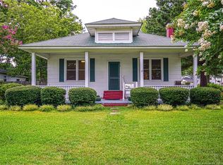 110 E D St, Erwin, NC 28339