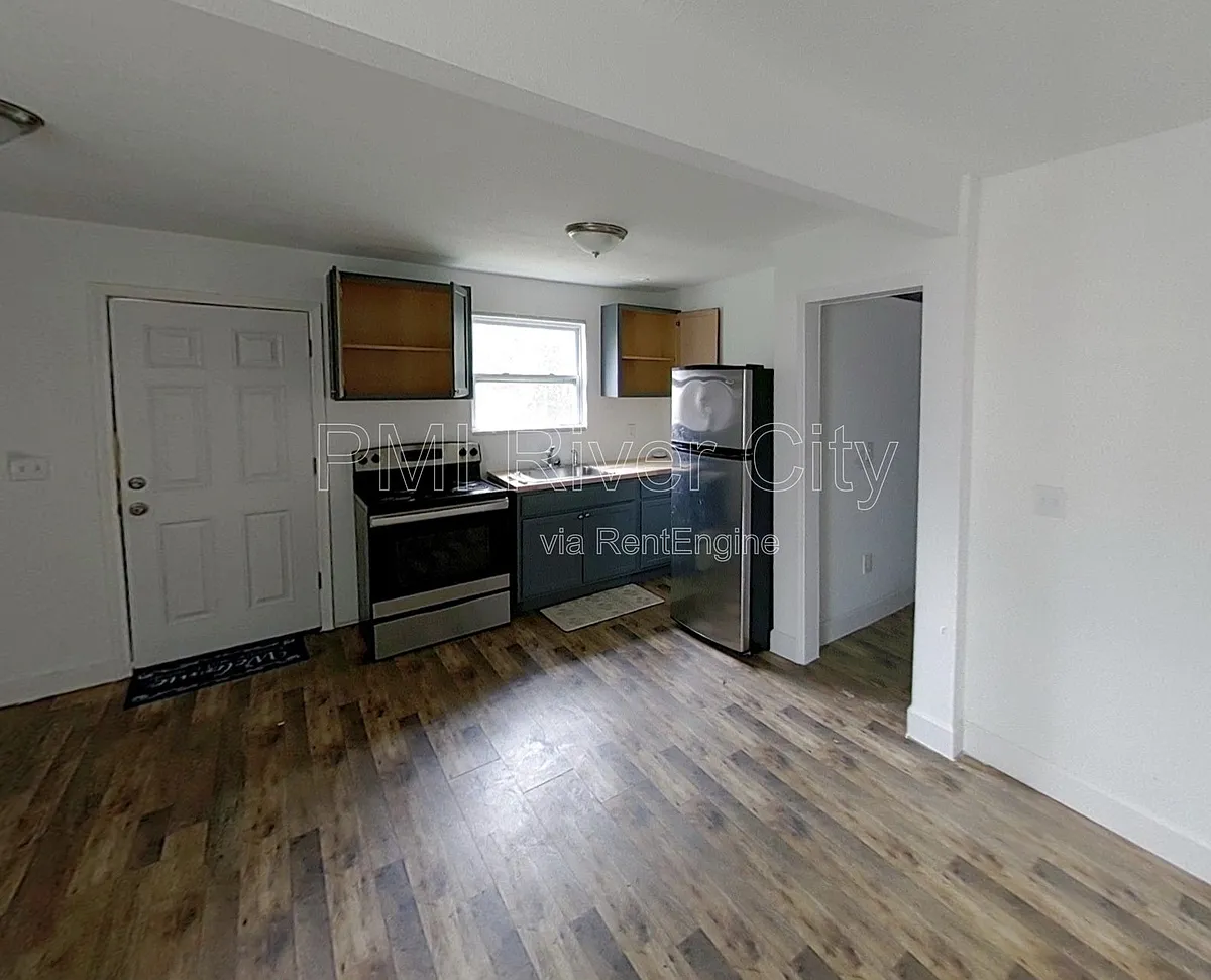 Building Photo - 1637 W 34th St