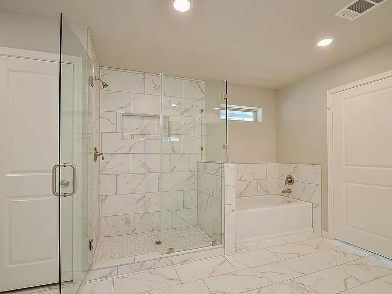 815 Easy St — Photo 20
