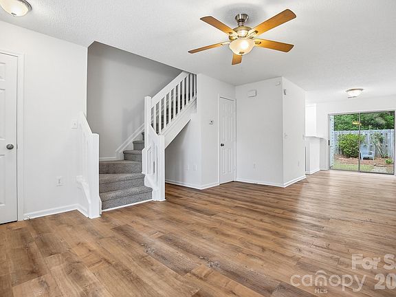 4th image of 15536 Asterwind Ct