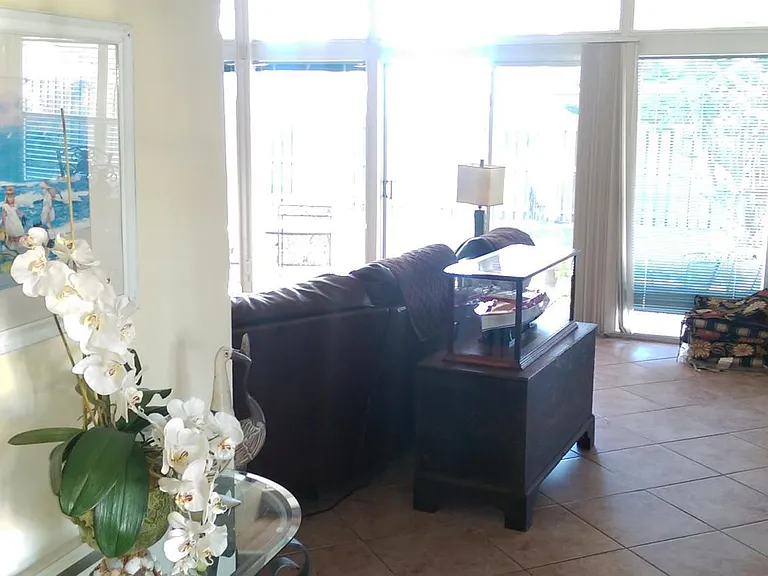 8 Juniper Dr — Photo 3