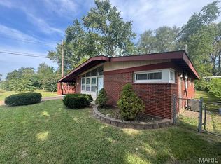 8351 Graybirch Dr, Saint Louis, MO 63134