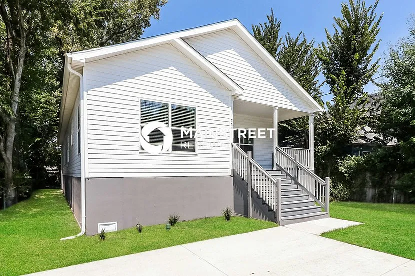 774 Dillard St — Photo 2