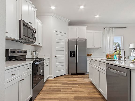 3rd image of 640 Melrose Way