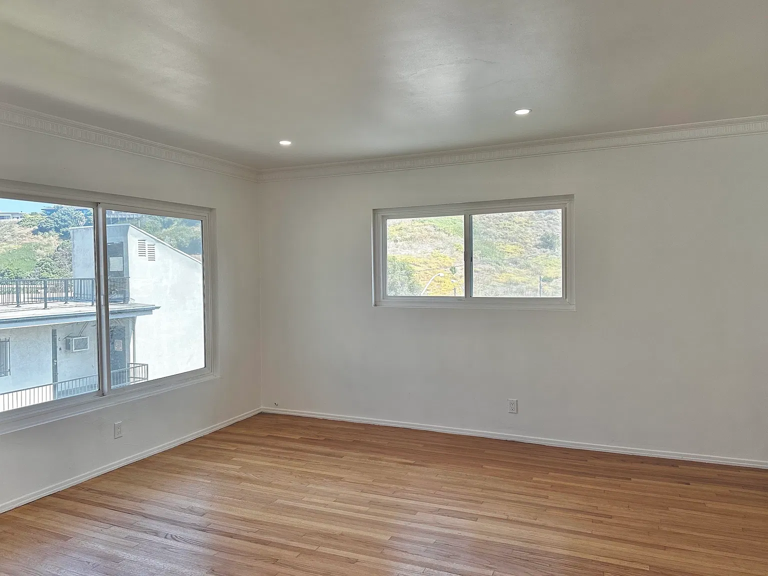 1 bed, 900 sqft, $2,150 — Photo 3