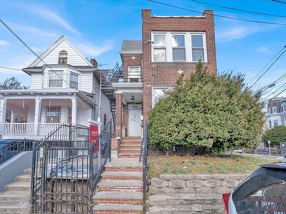 2nd image of 13-15 Clifton Pl