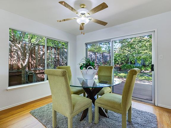 5th image of 3786 Red Oak Way