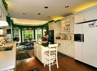 3108 S Bradway Blvd, Bloomfield Hills, MI 48301