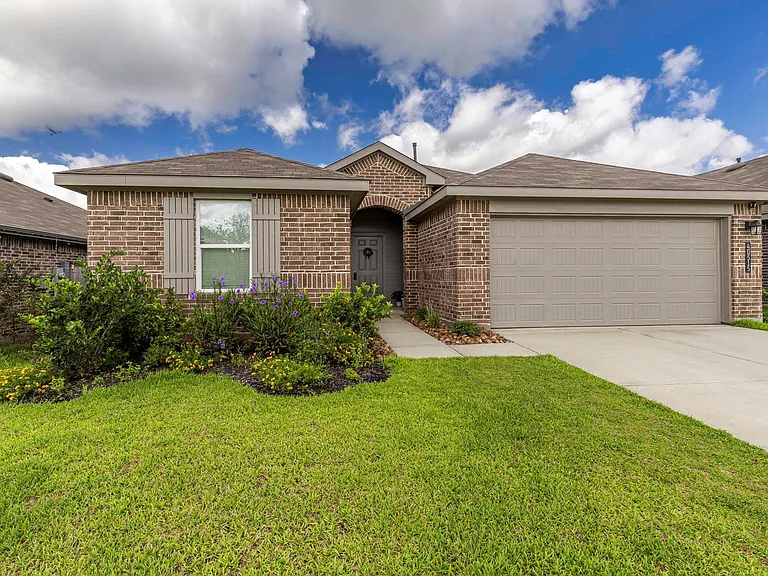 40515 Crisp Beech St — Photo 1