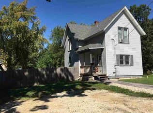 910 Julien St, Belvidere, IL 61008