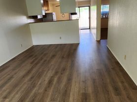 2510 Hartnell Ave, Redding, CA