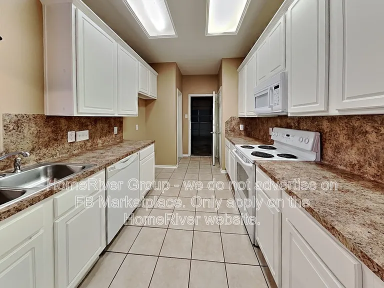 6220 Stoney Creek Dr — Photo 8