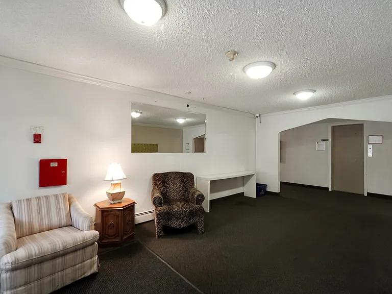 820 Craigflower Rd #204 — Photo 7