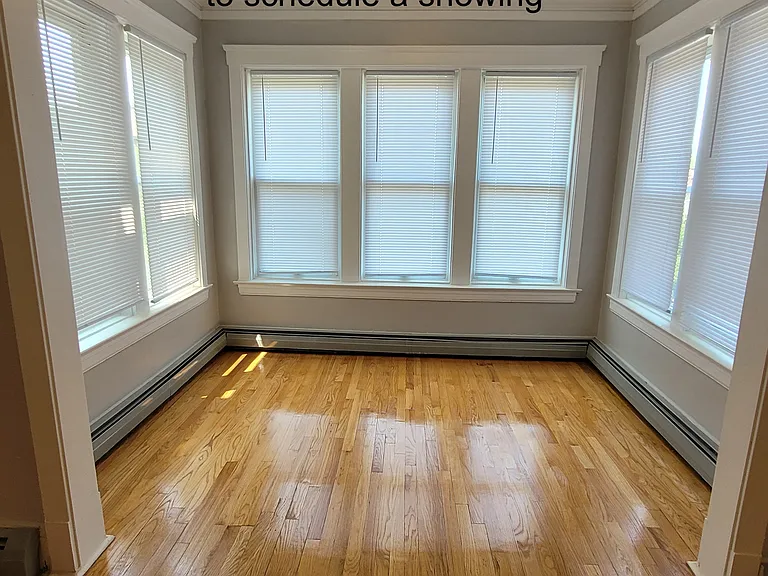 6019 S Saint Lawrence Ave #3N — Photo 2