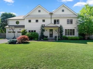 11 Fisher Ave, Wellesley, MA 02482