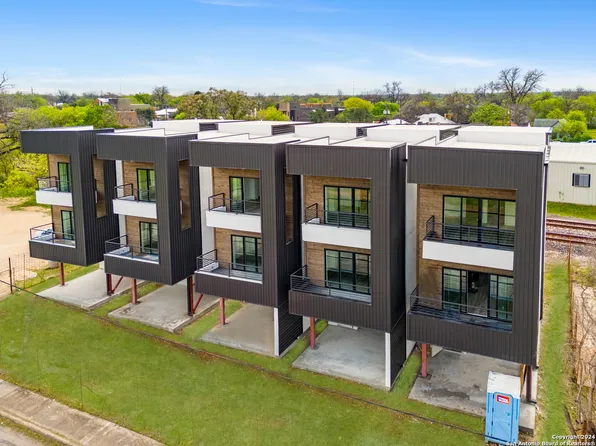 130 E LACHAPELLE, San Antonio, TX 78204