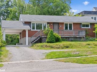 93 Westmount Dr S, Orillia, ON L3V6E2