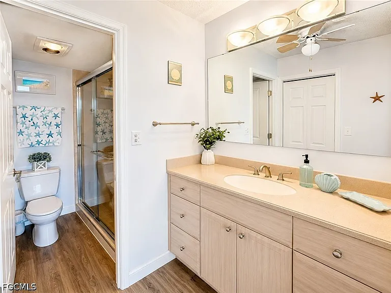 4203 Bay Beach Ln #3E — Photo 13