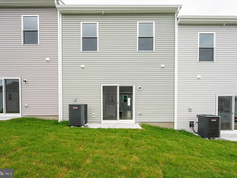 73 Cramsford St — Photo 10