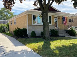 10537 S Kilbourn Ave, Oak Lawn, IL 60453