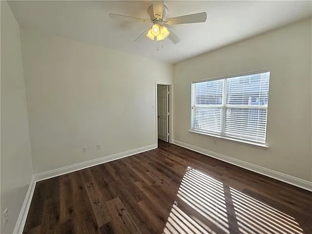 407 E Redbud Dr — Photo 9