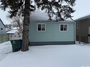 1329 G AVENUE N, Saskatoon, SK S7L 2A6
