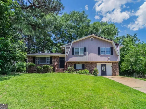 6708 Bedford Rd, Rex, GA 30273