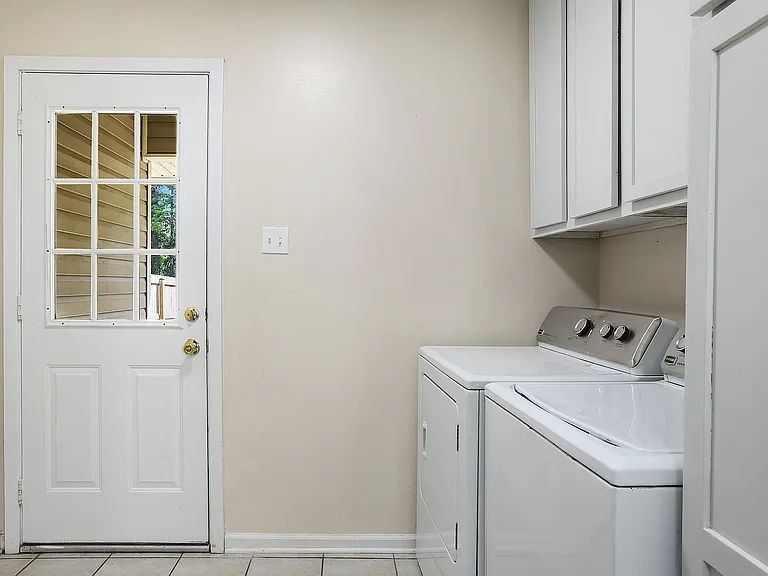 12822 Hodges Ln #105 — Photo 8