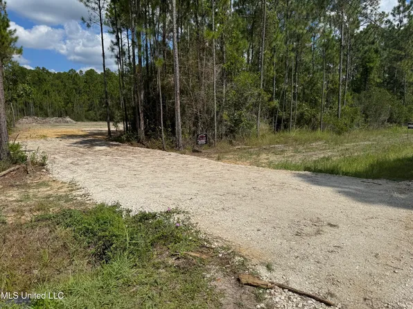 0 Pinehurst Pl W, Gulfport, MS 39503