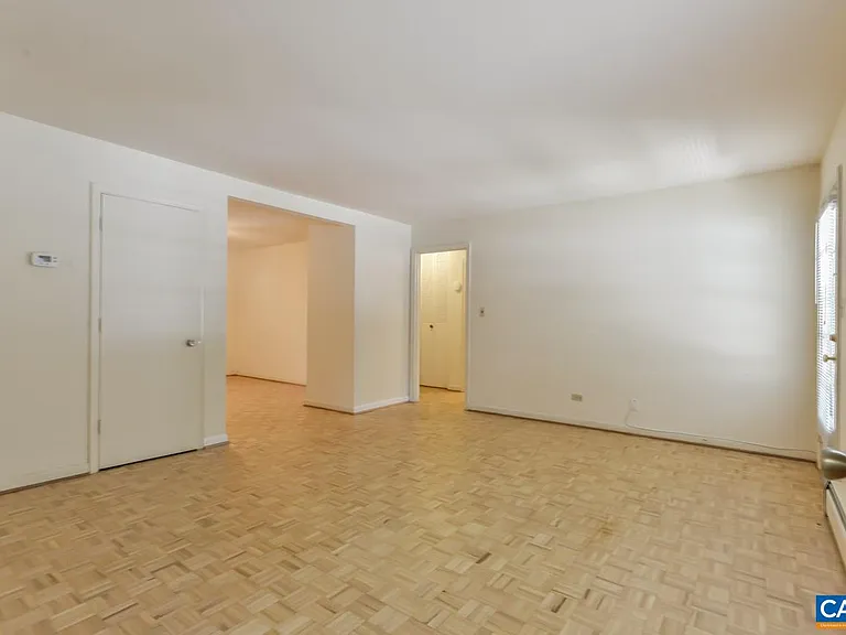 1227 Park St #5 — Photo 2