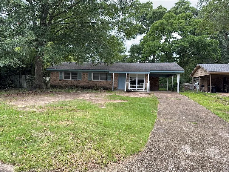 654 Ynestra Dr — Photo 2