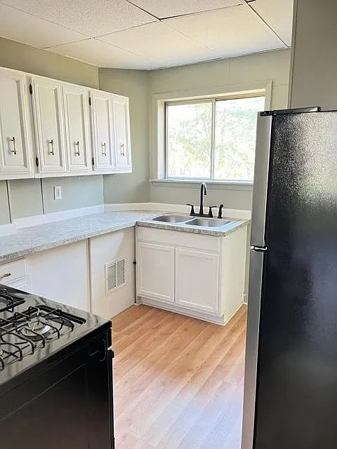 2 bed, 1000 sqft, $850 — Photo 2