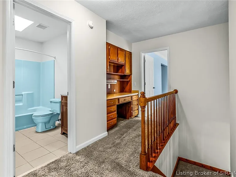 2201 Glenn Abbey — Photo 23