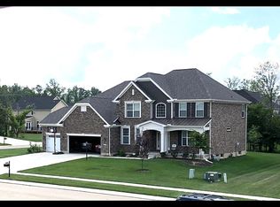 297 Summerford Pl, Dayton, OH 45458